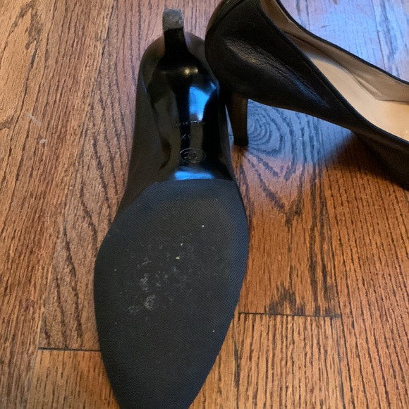Chanel Heels with black patent tip and strip in back - Picture 6 of 7
